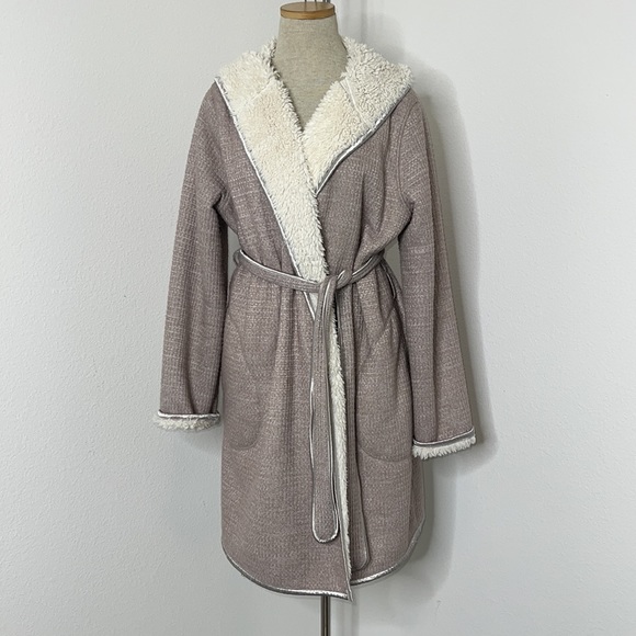 🔹 Pure + Good Hooded Sweater Sherpa Lined Robe - Picture 1 of 4